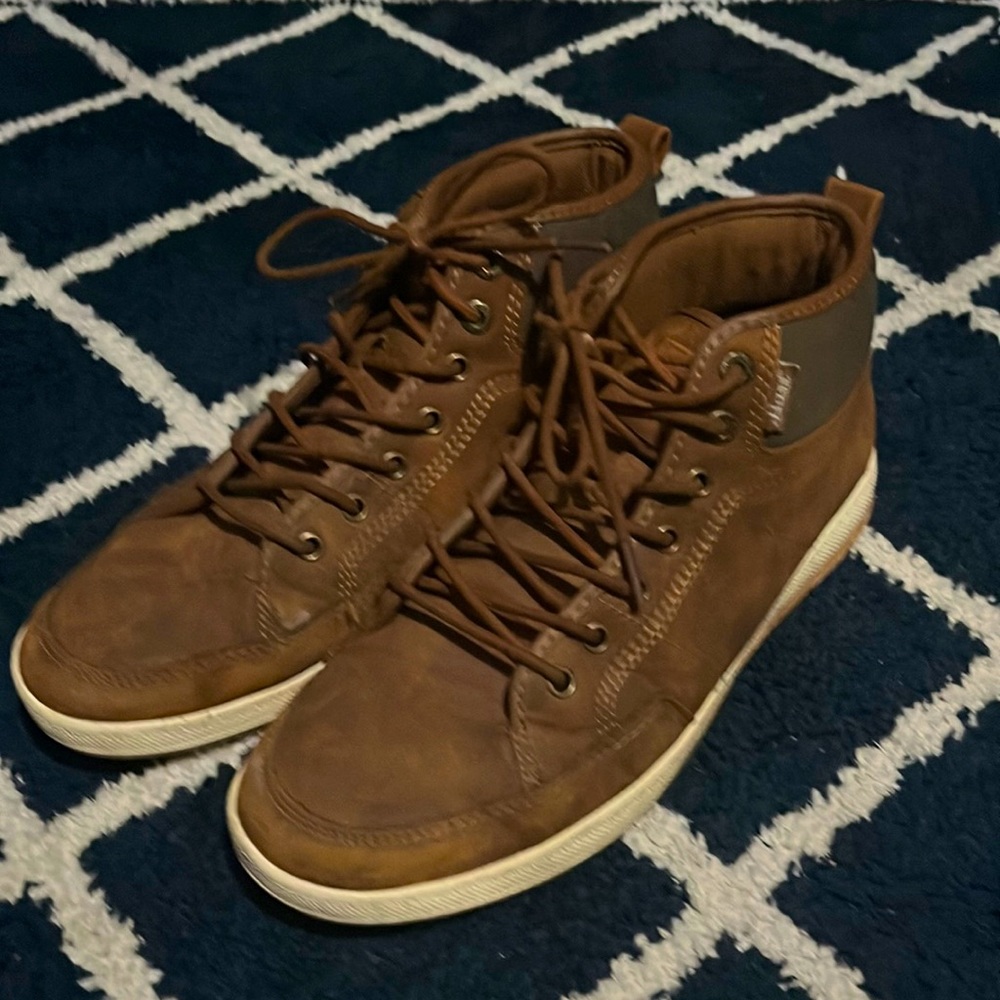 Levi’s shoes